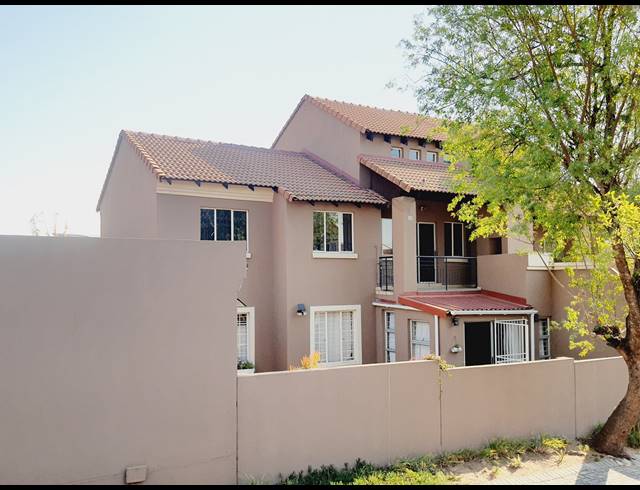 2 BEDROOM APARTMENT FOR SALE IN VORNA VALLEY